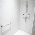 Apartment Air-conditioned 2 Bedroom With Terrace Parking *