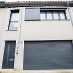 Air-conditioned 2 Bedroom With Terrace Parking קרקסון
