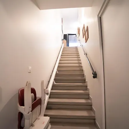 Air-conditioned 2 Bedroom With Terrace Parking * Carcassonne