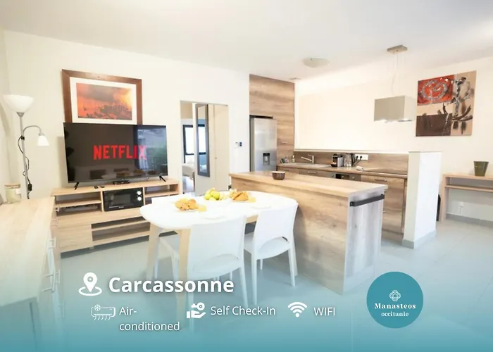 Air-conditioned 2 Bedroom With Terrace Parking 아파트 카르카손